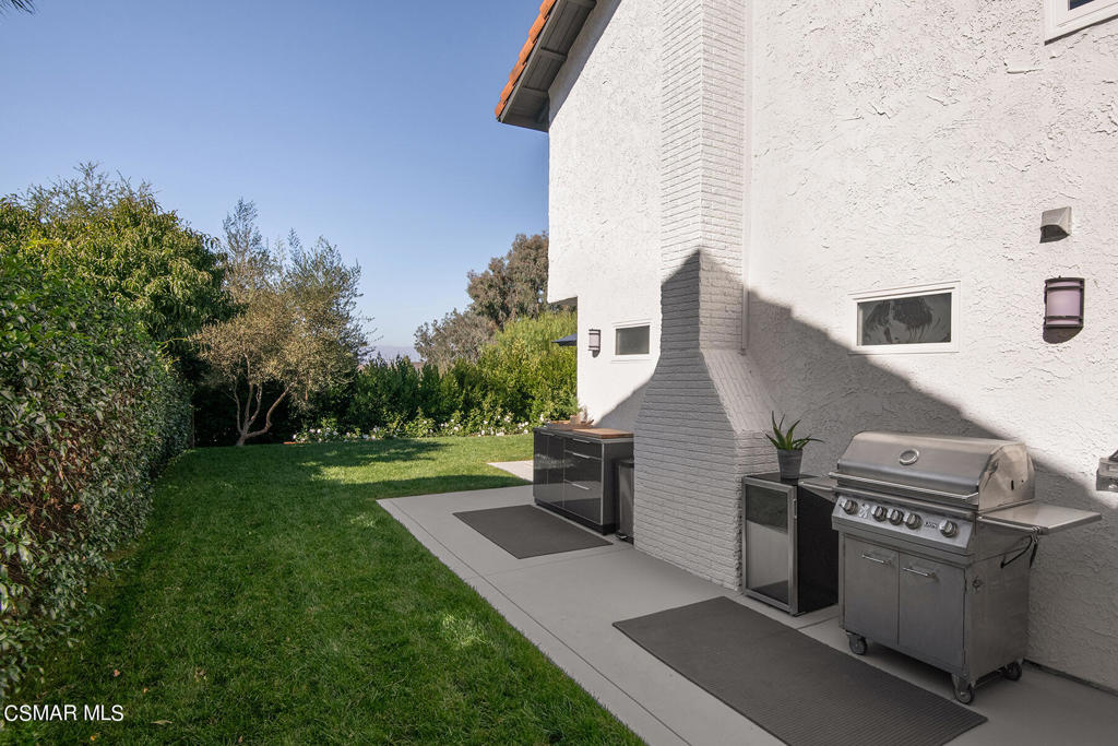303 Hunters Point Drive