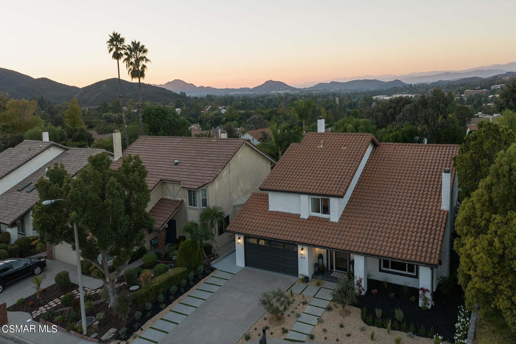 303 Hunters Point Drive