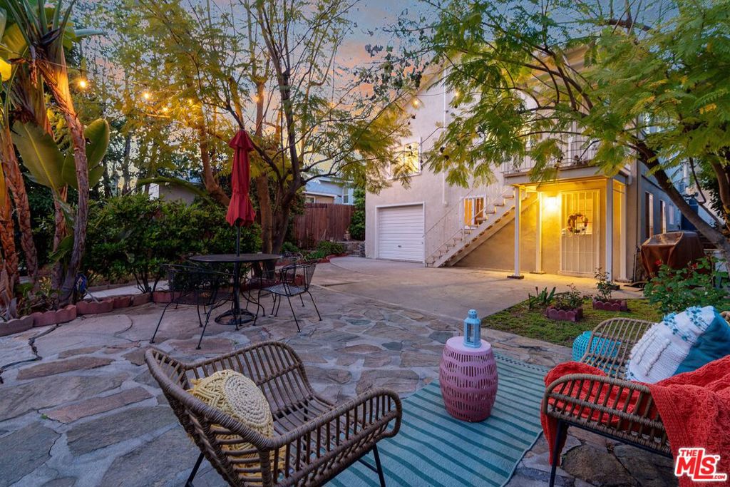 2832 Hermosa Avenue