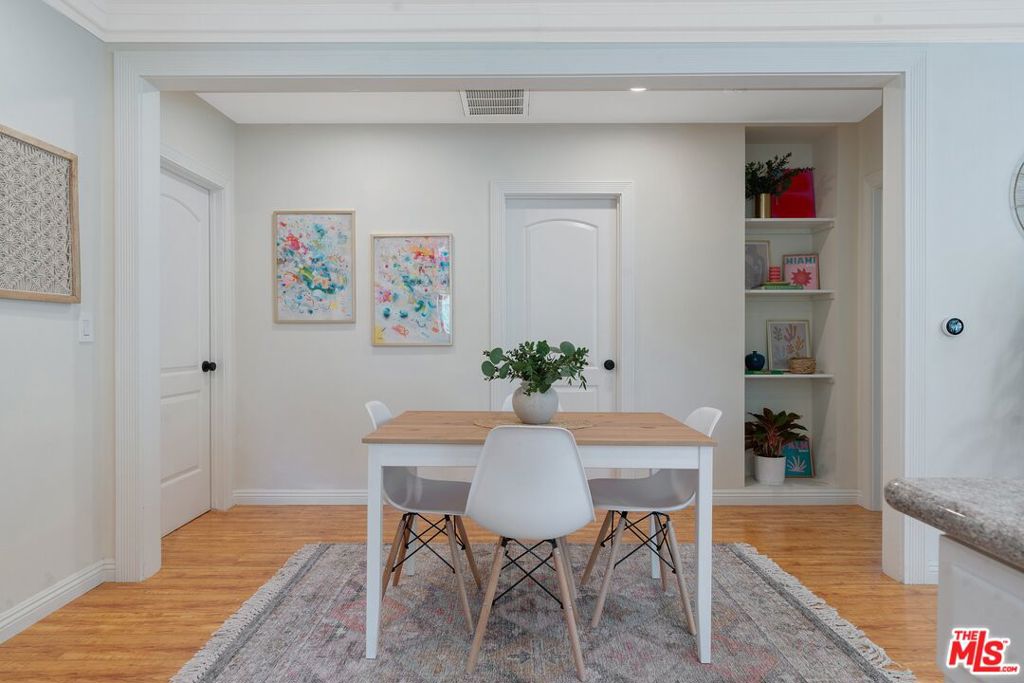 2832 Hermosa Avenue
