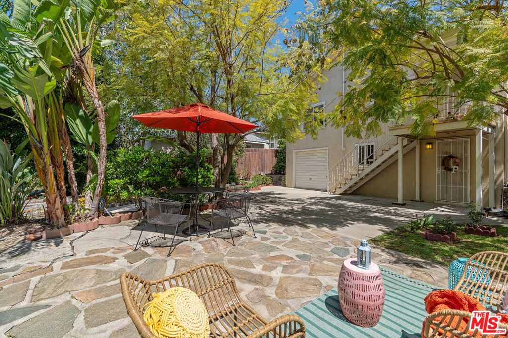 2832 Hermosa Avenue