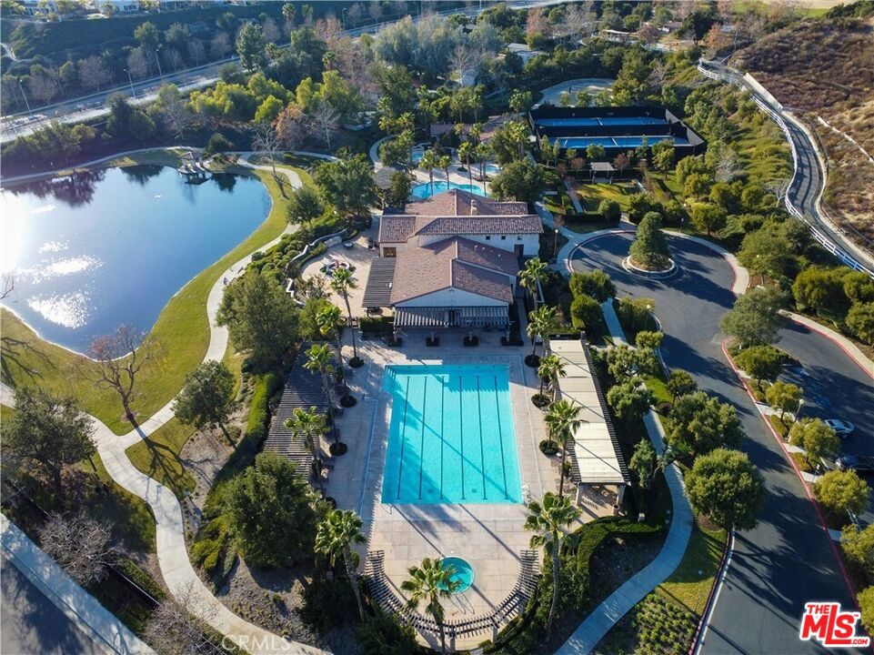 23933 Francisco Way