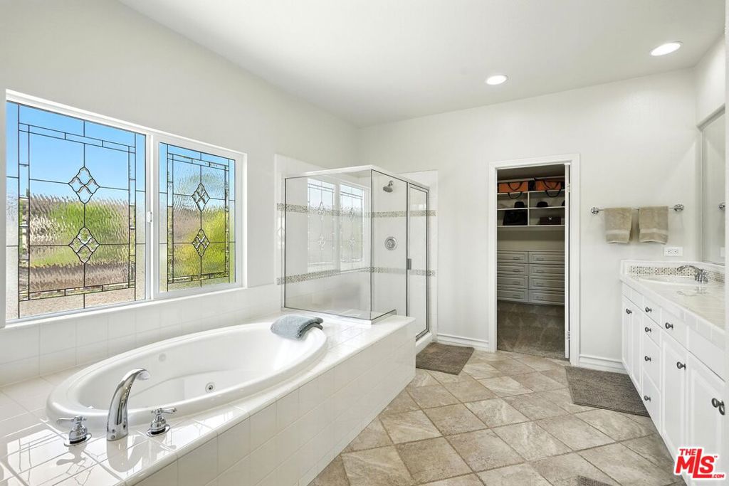 23933 Francisco Way