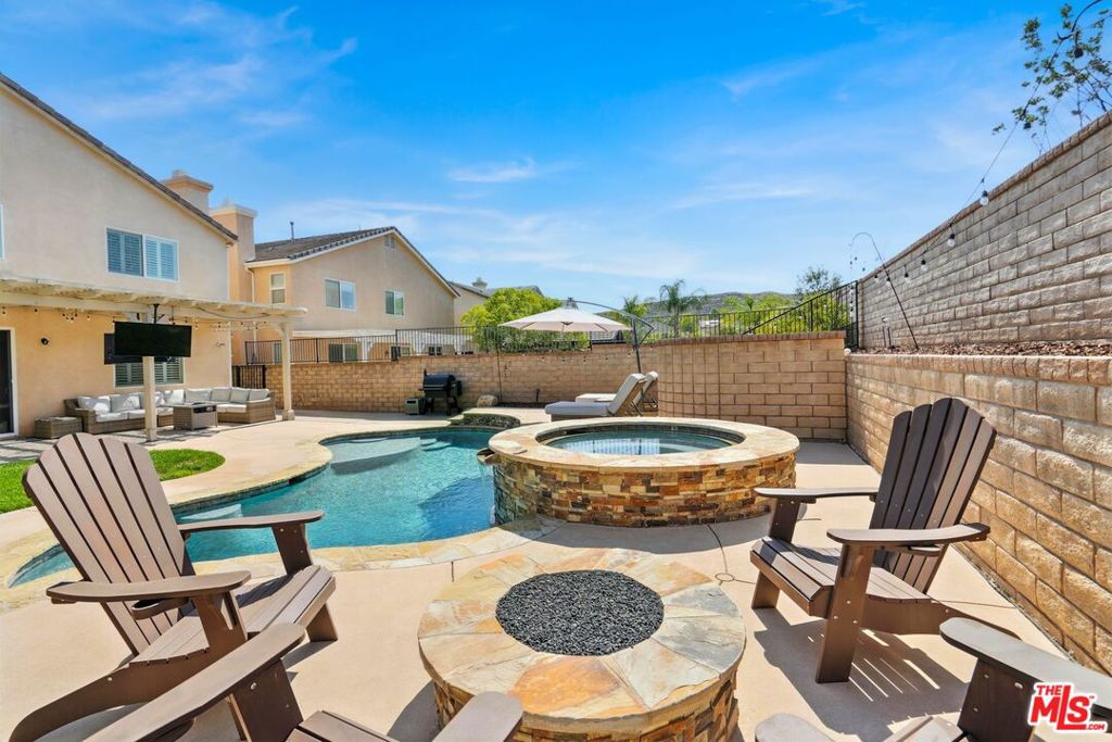 23933 Francisco Way