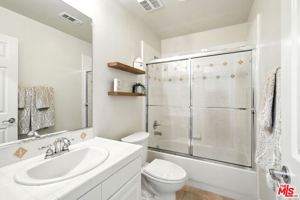 23933 Francisco Way