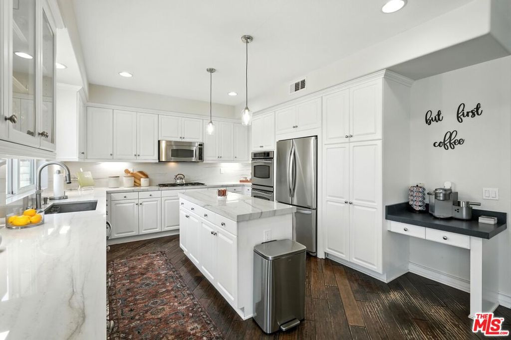 23933 Francisco Way