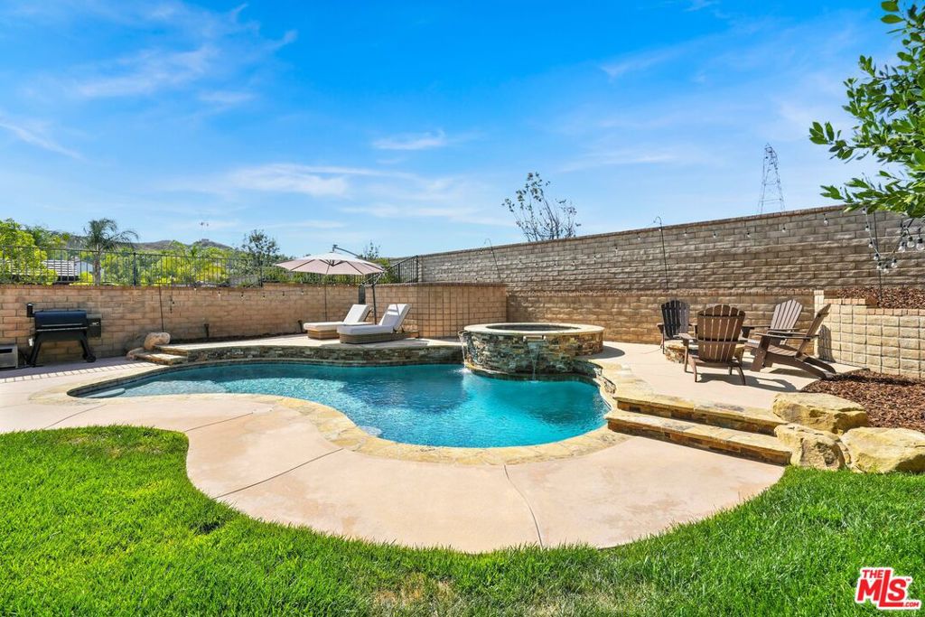 23933 Francisco Way