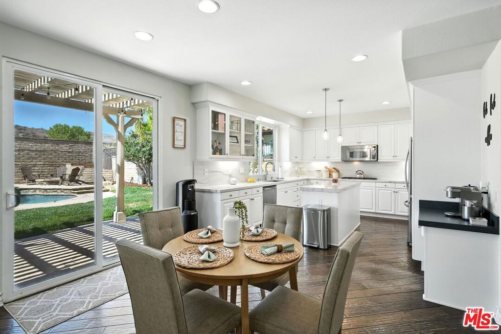 23933 Francisco Way