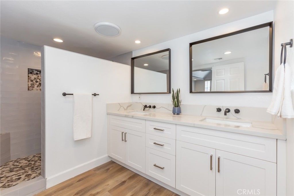 42417 45th Street W