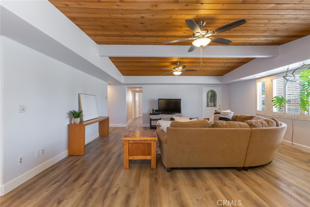 42417 45th Street W