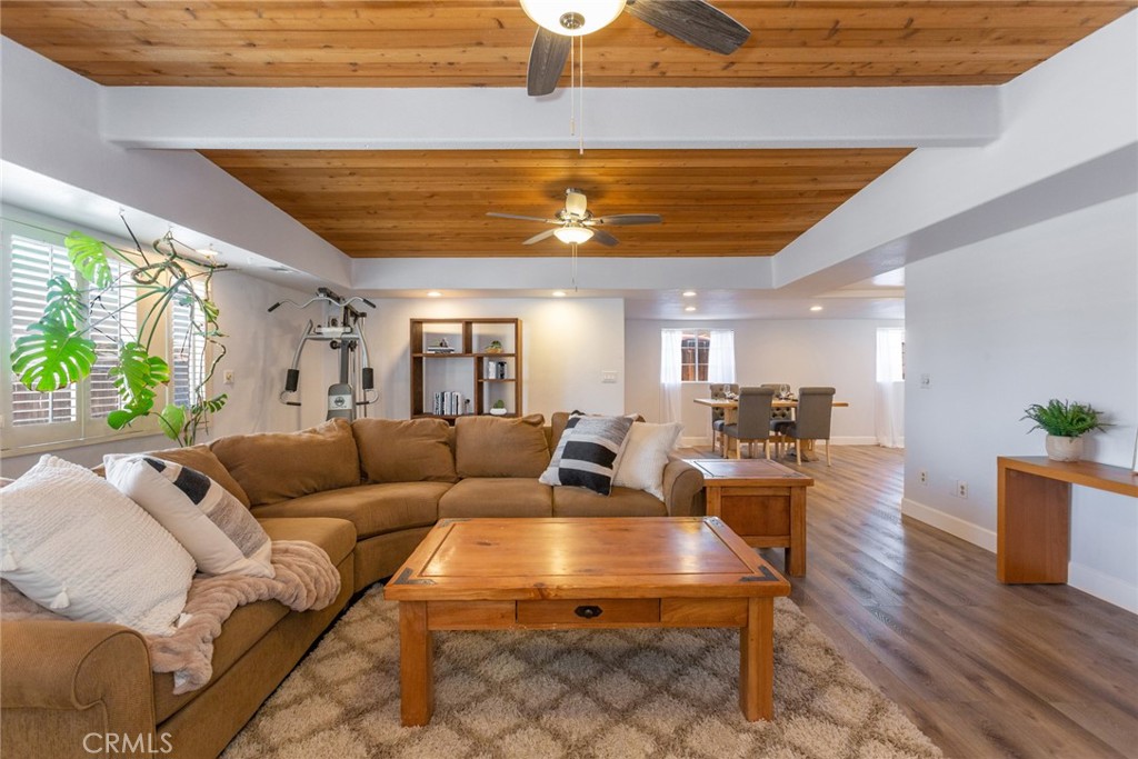 42417 45th Street W
