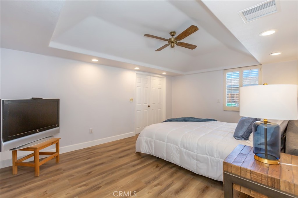 42417 45th Street W