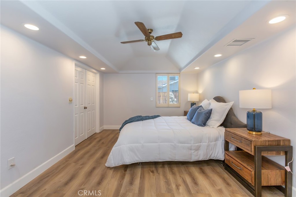 42417 45th Street W