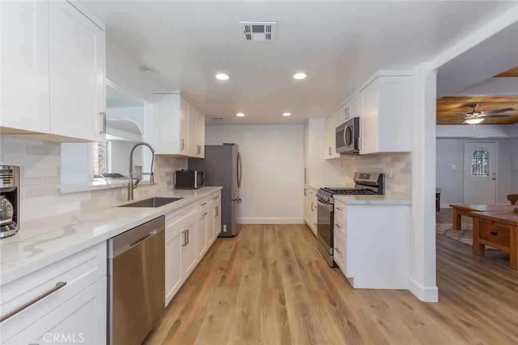 42417 45th Street W