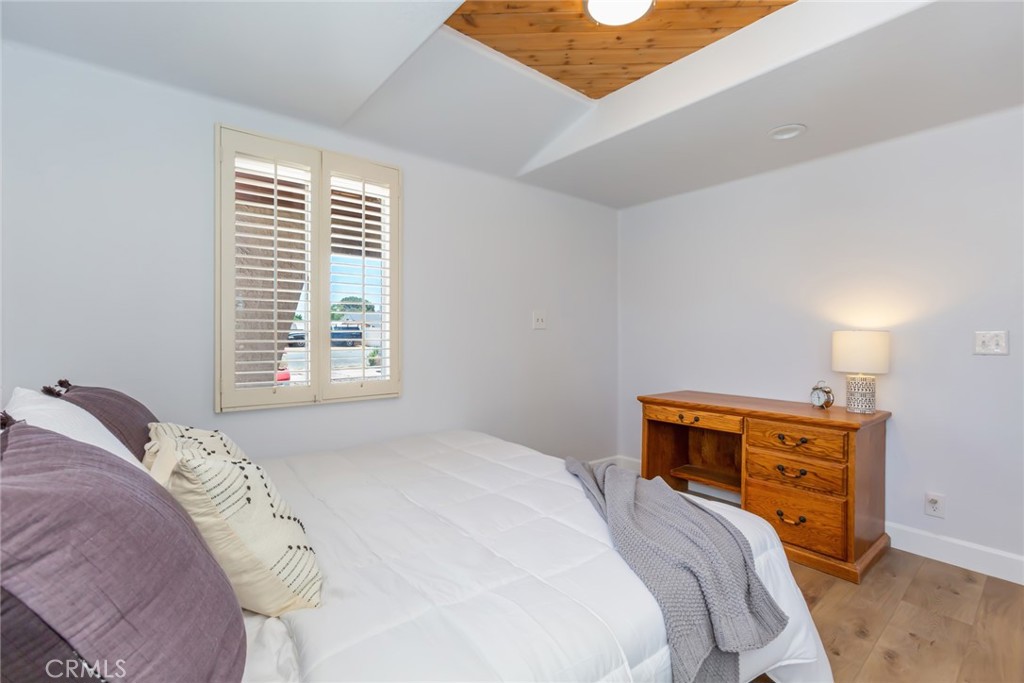 42417 45th Street W