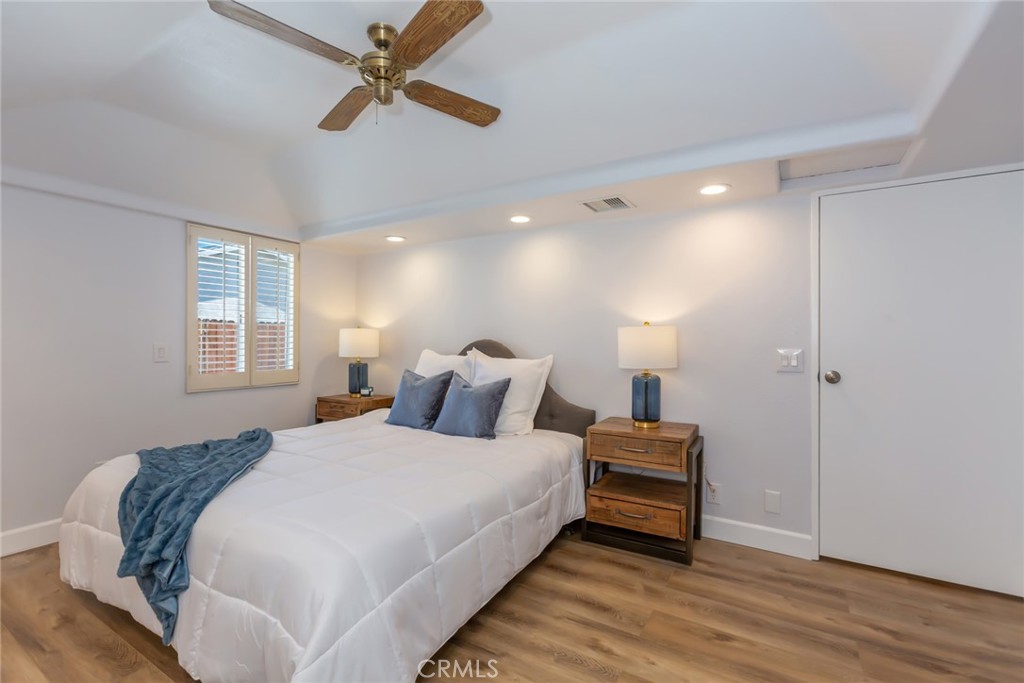 42417 45th Street W