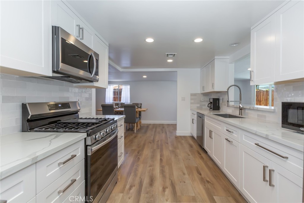 42417 45th Street W