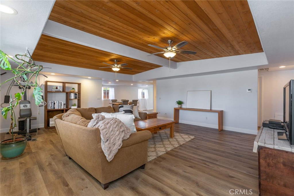 42417 45th Street W