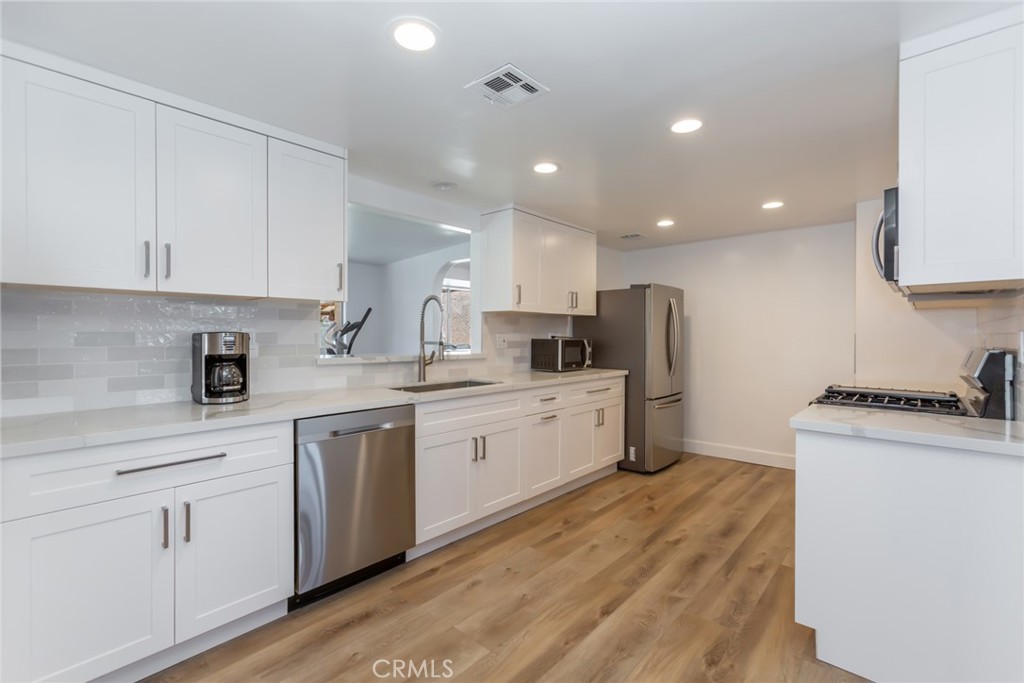 42417 45th Street W