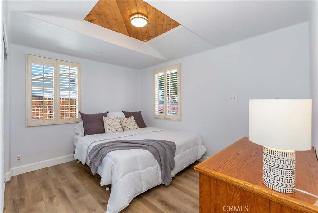 42417 45th Street W