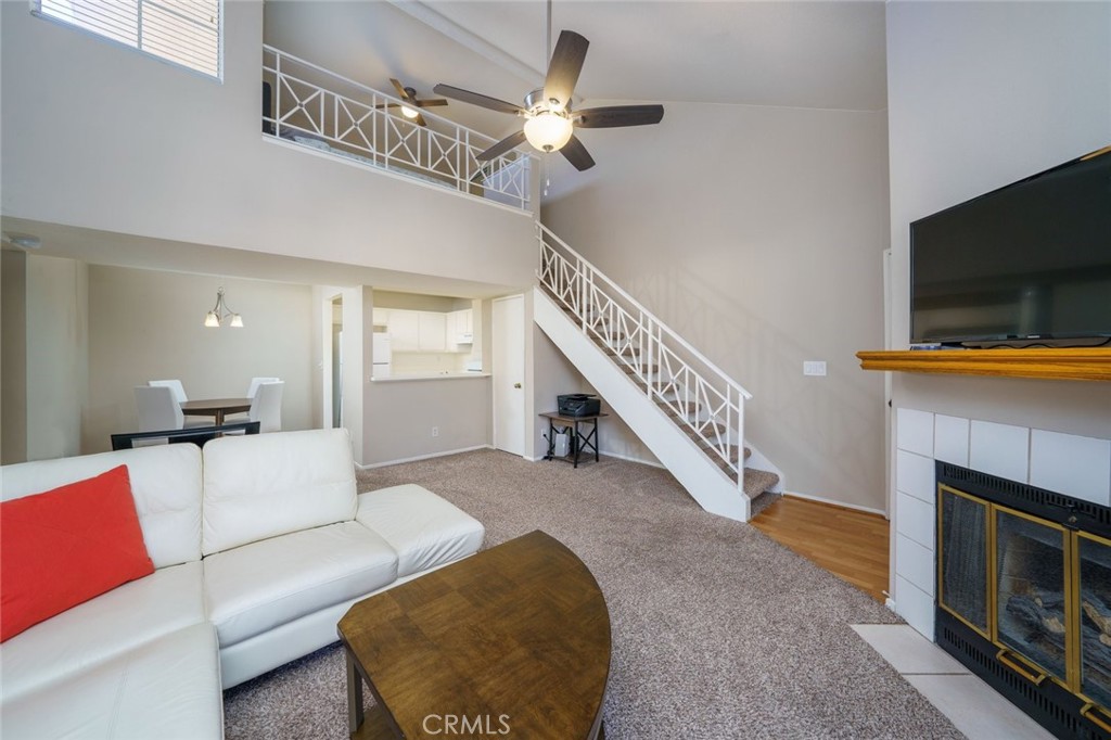 23921 Del Monte Drive 36