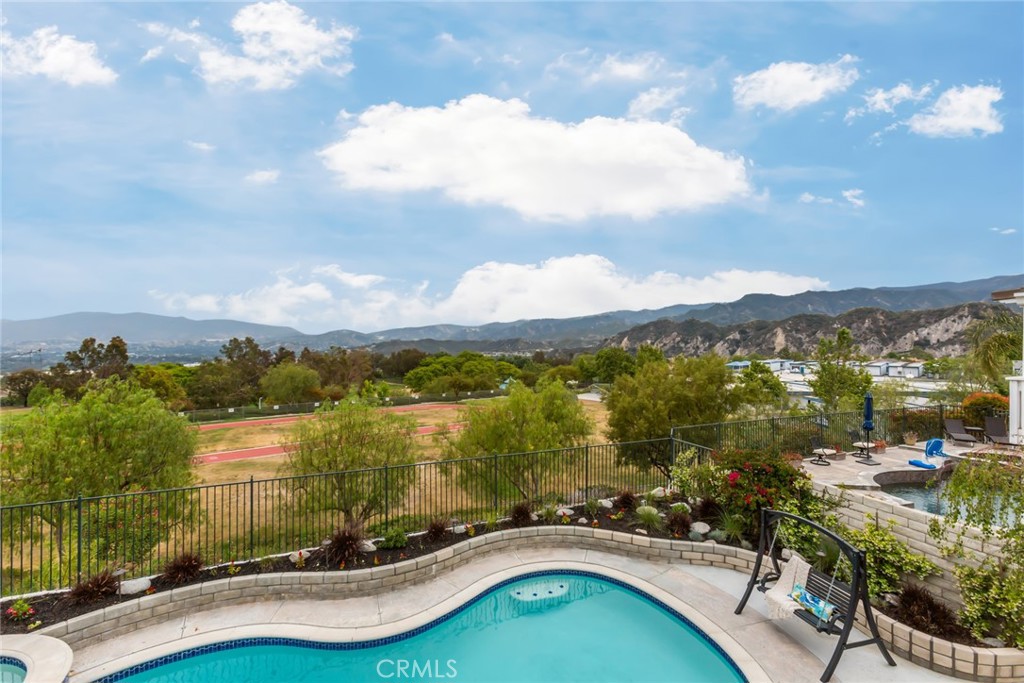 25942 Clifton Place