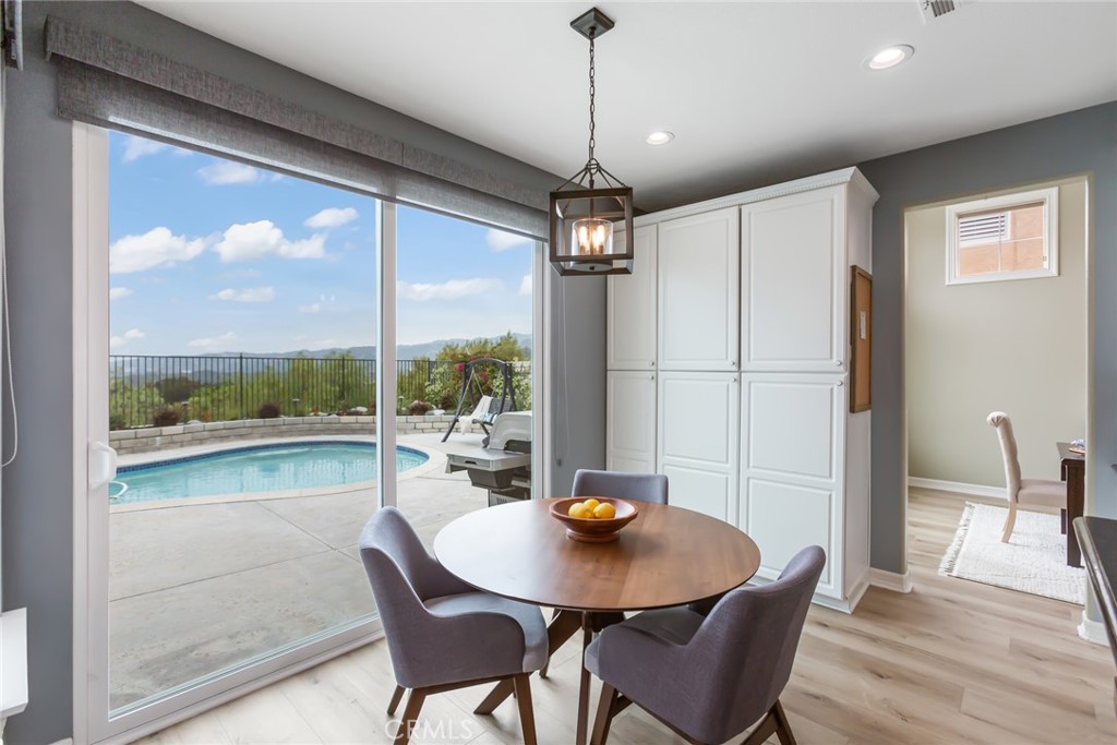 25942 Clifton Place
