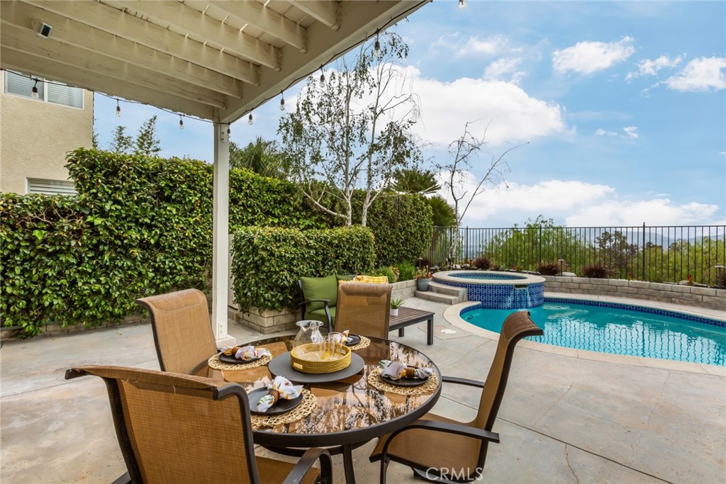 25942 Clifton Place
