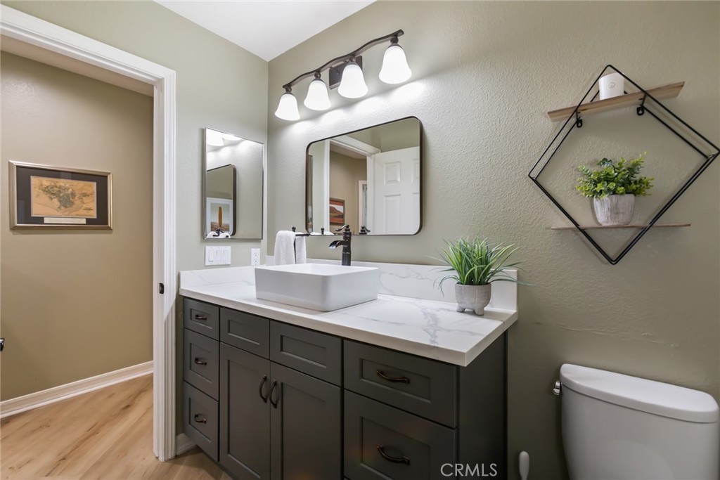 25942 Clifton Place