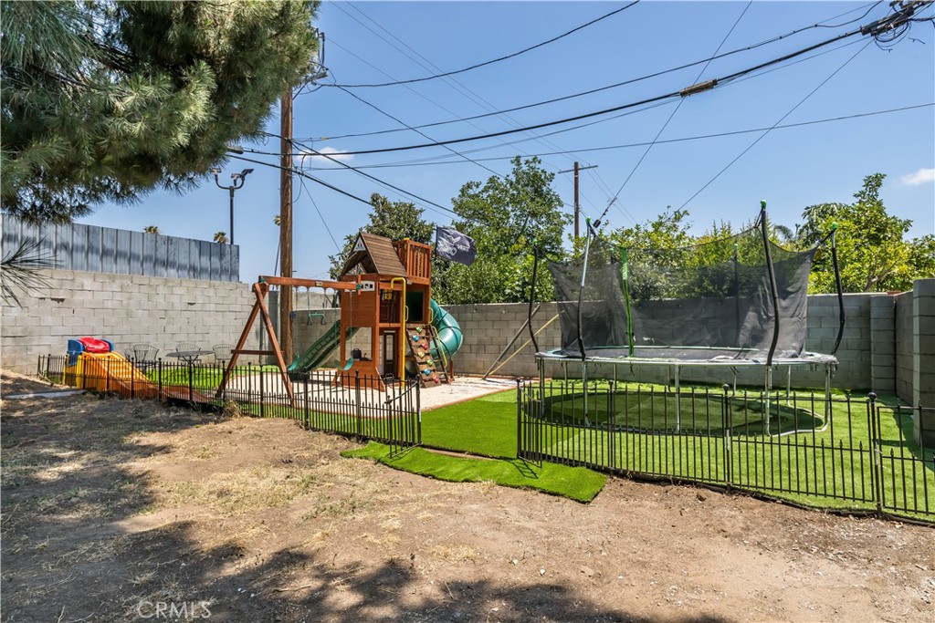 14974 Paddock Street