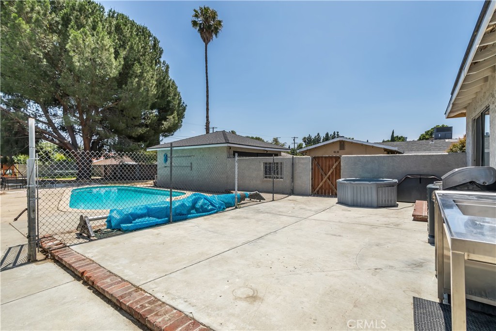 14974 Paddock Street