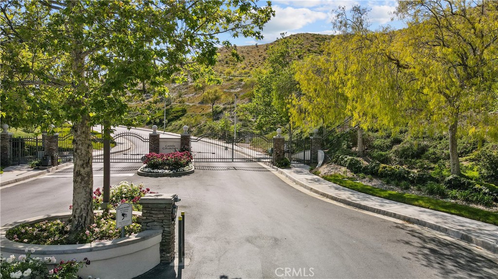 16311 Mountain Lane