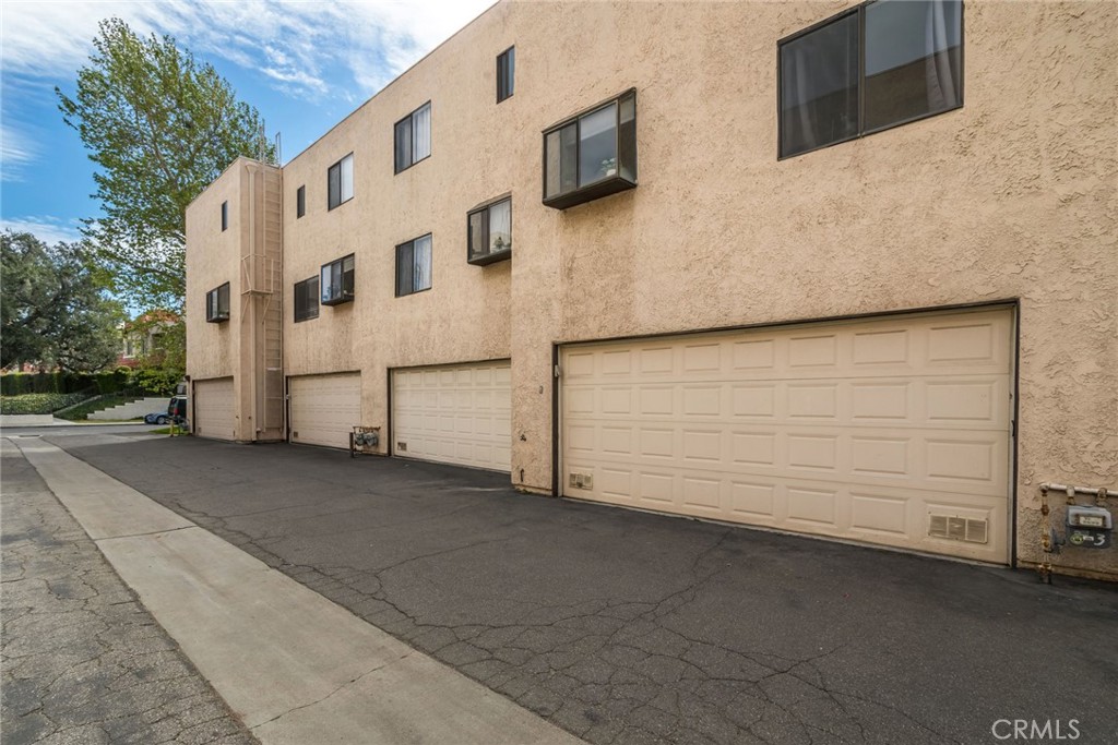 27663 Ironstone Drive 3