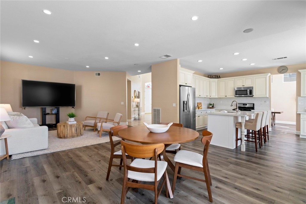 25925 Clifton Pl.