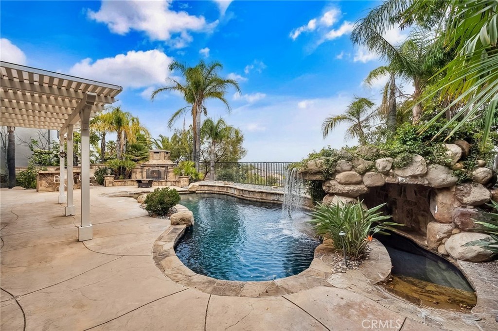 24274 Reyes Adobe Way