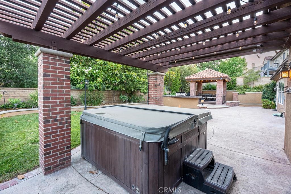 26052 Shadow Rock Lane