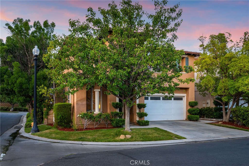 27960 Agapanthus Lane