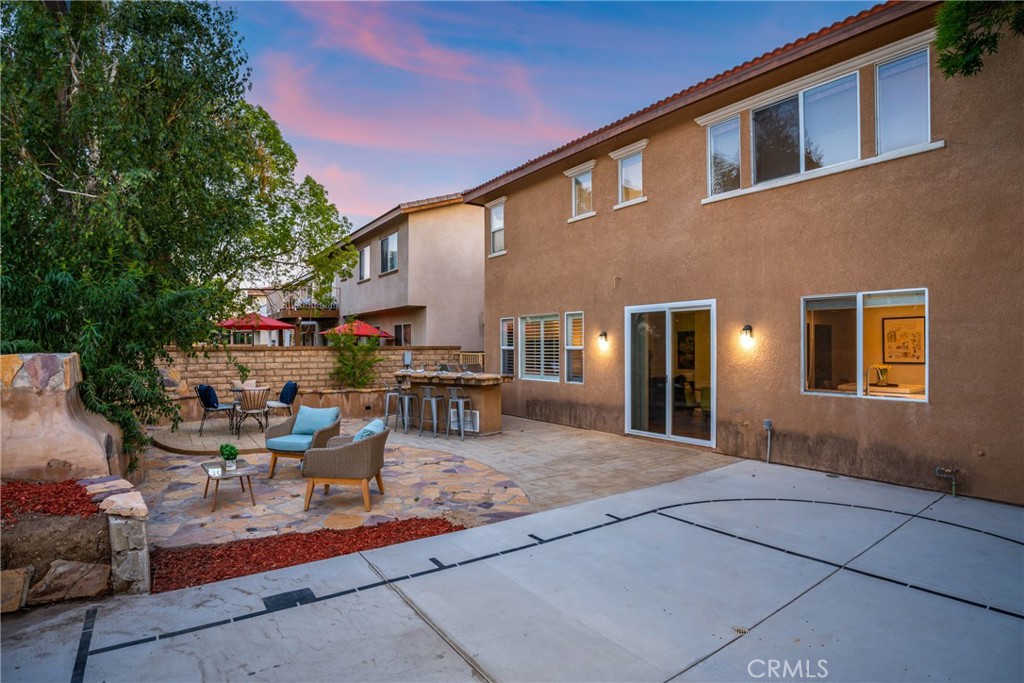 27960 Agapanthus Lane