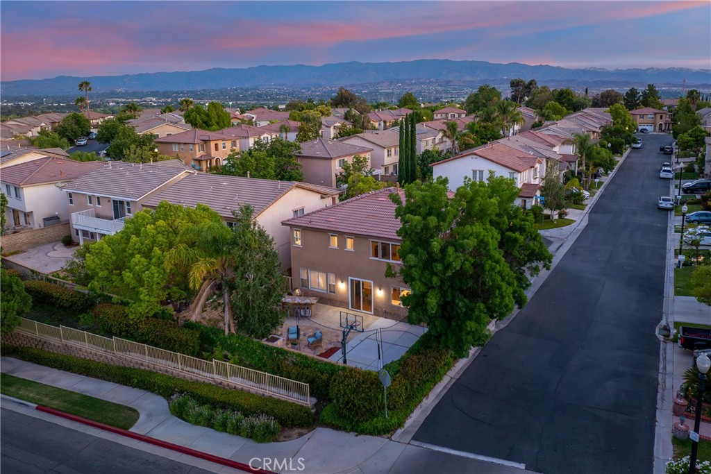 27960 Agapanthus Lane