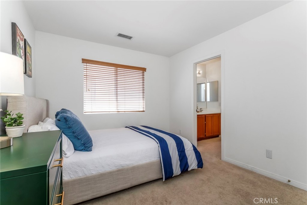 27960 Agapanthus Lane
