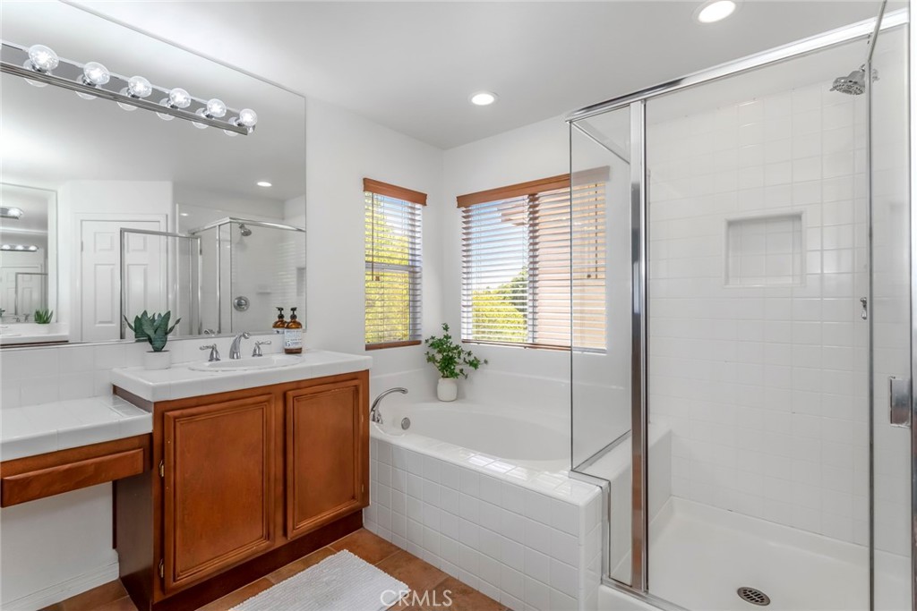 27960 Agapanthus Lane