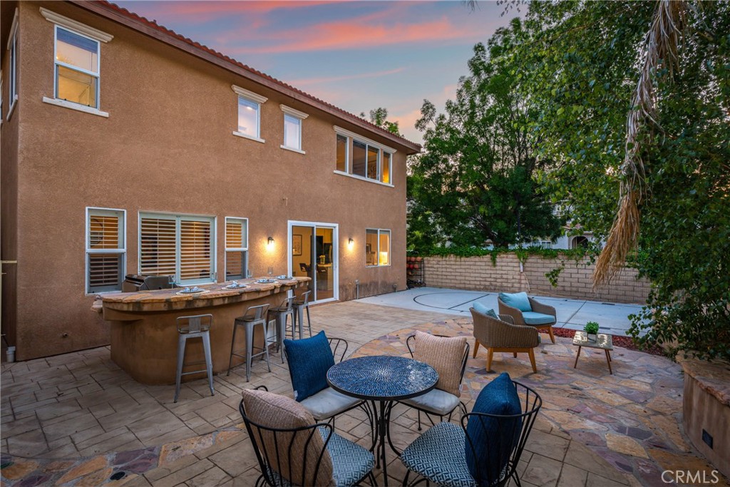 27960 Agapanthus Lane