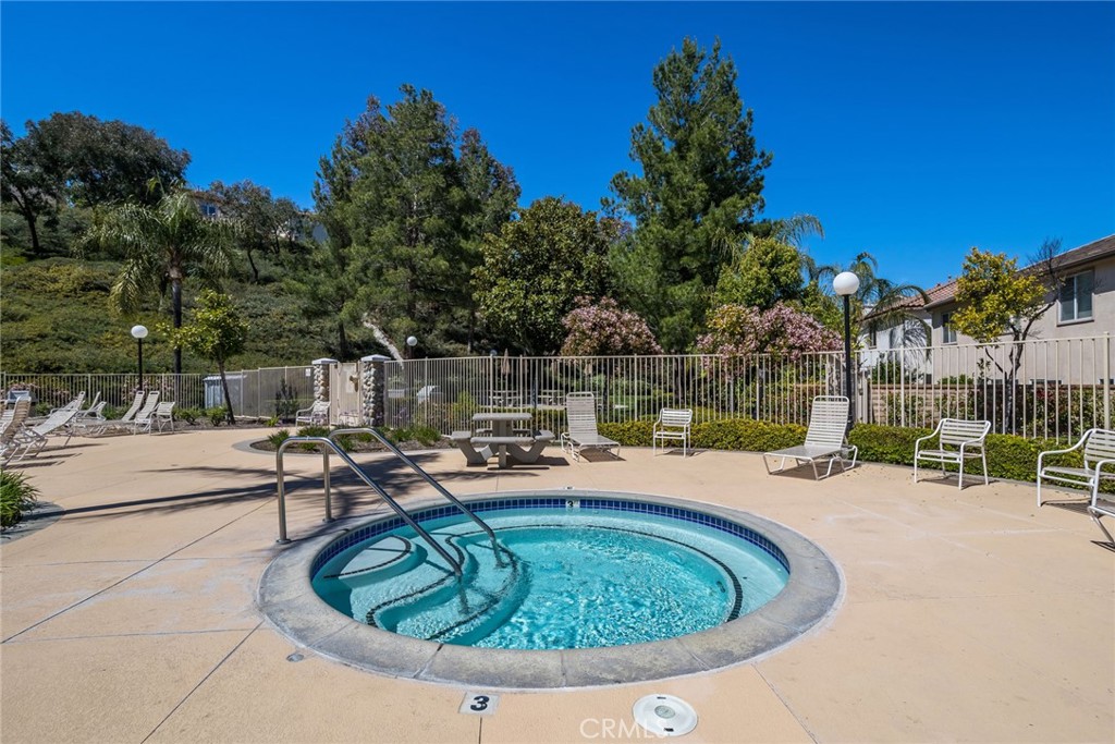 27960 Agapanthus Lane
