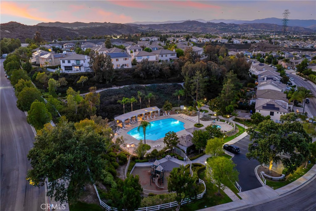 27960 Agapanthus Lane