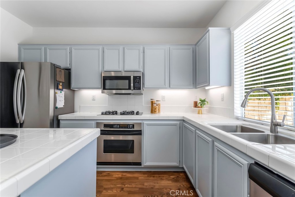 27960 Agapanthus Lane