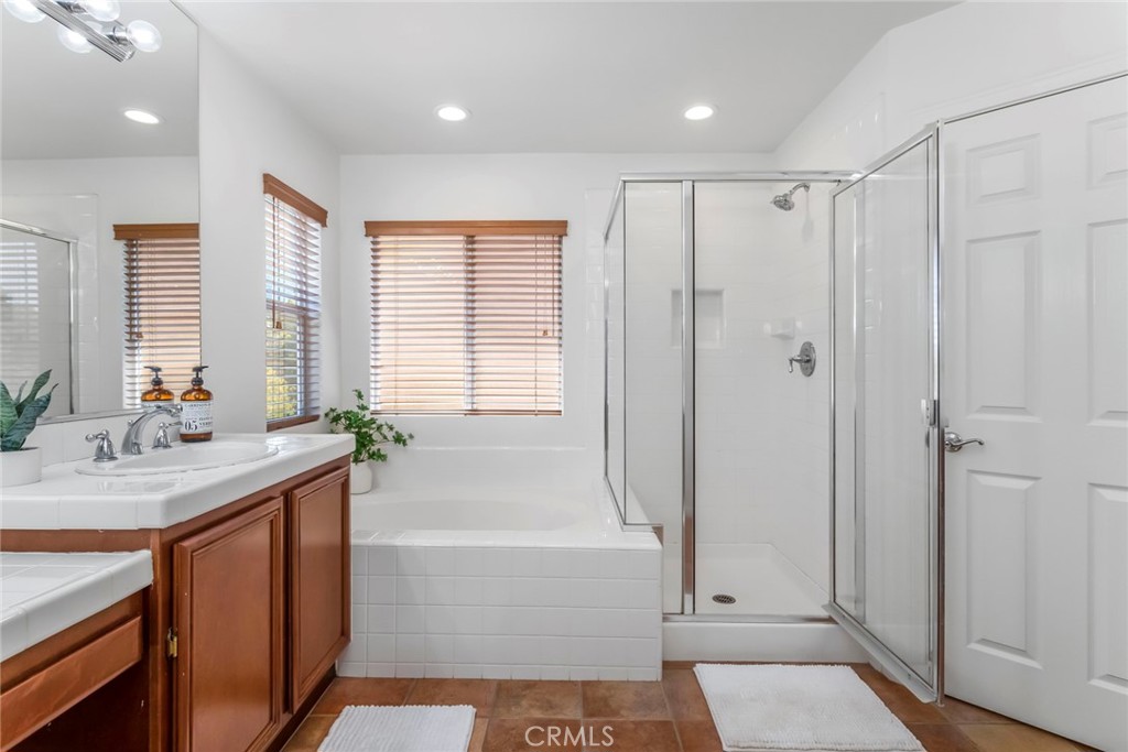 27960 Agapanthus Lane