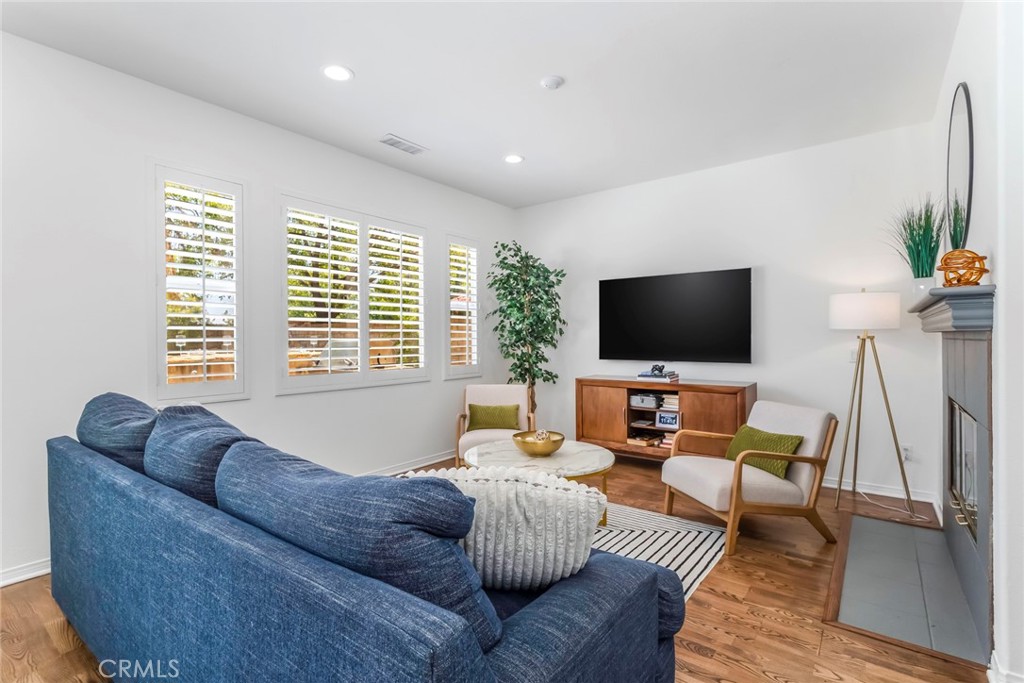 27960 Agapanthus Lane
