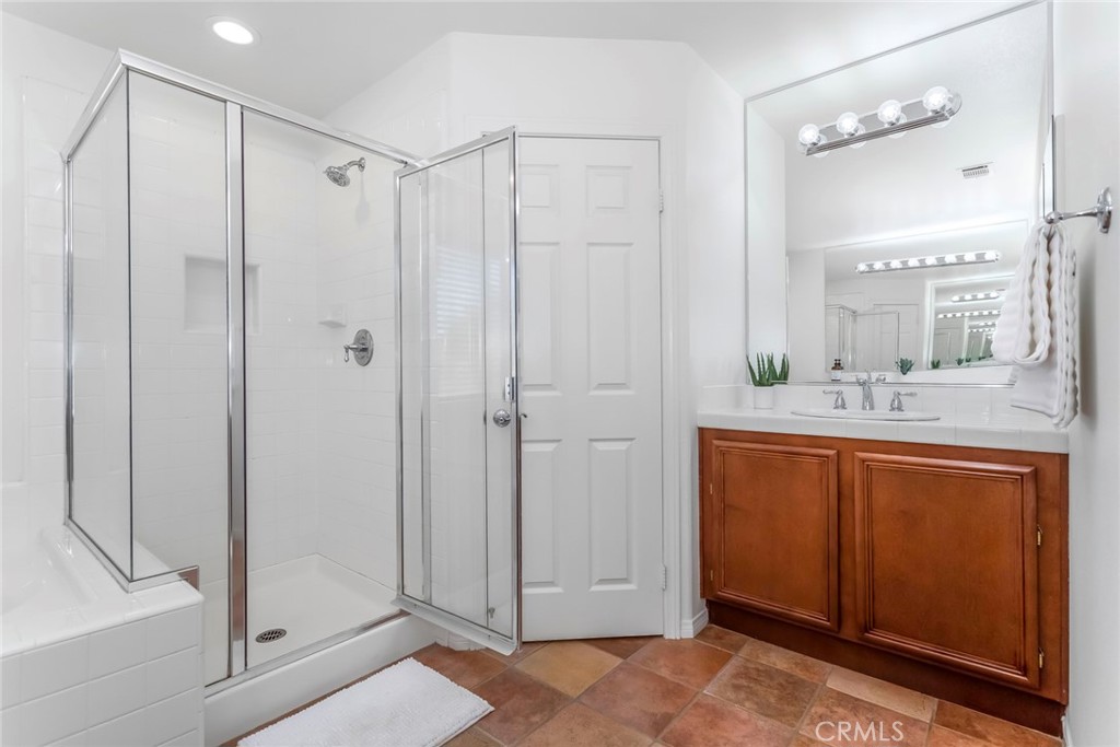 27960 Agapanthus Lane