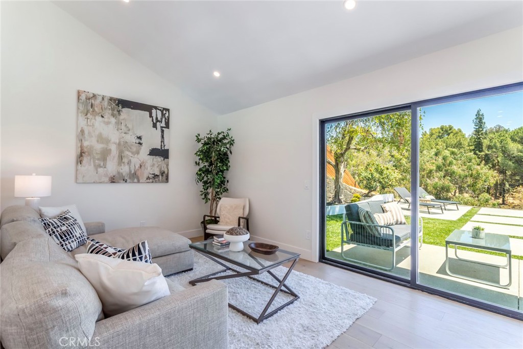 12350 Mclennan Avenue