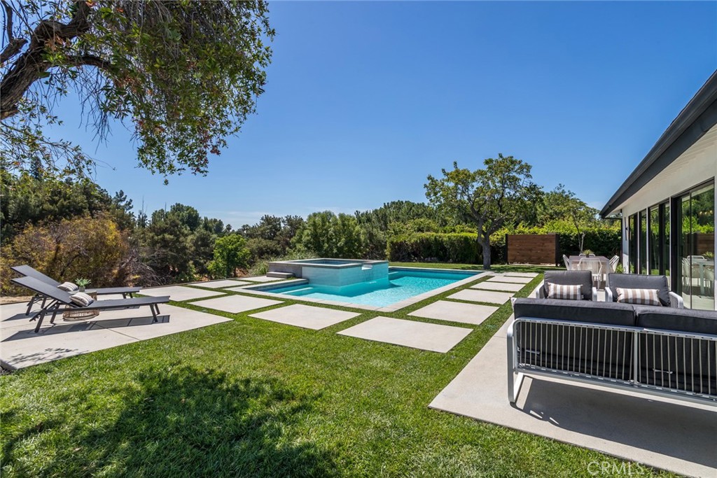 12350 Mclennan Avenue